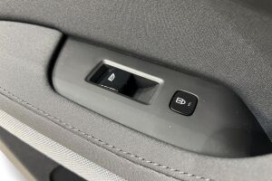 Polestar 2 esikatselu 34