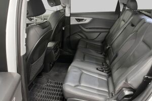 Audi Q7 esikatselu 10