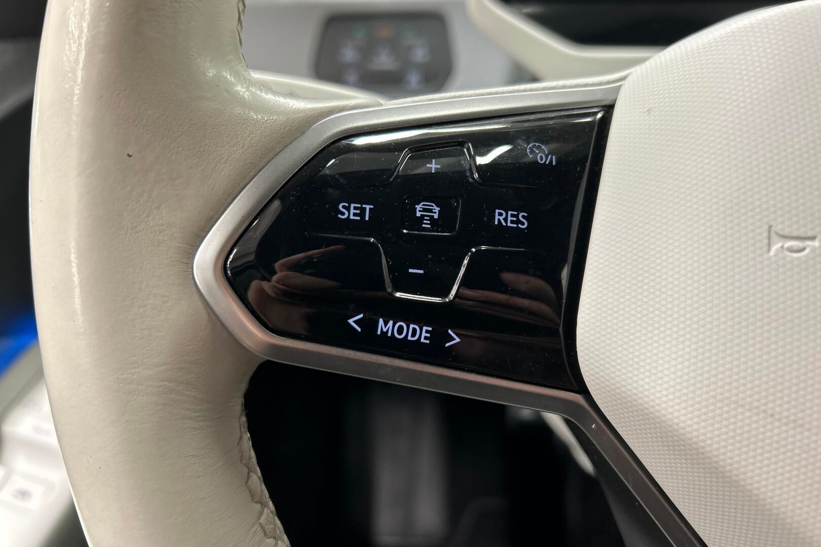 VOLKSWAGEN ID.3 iso kuva 14