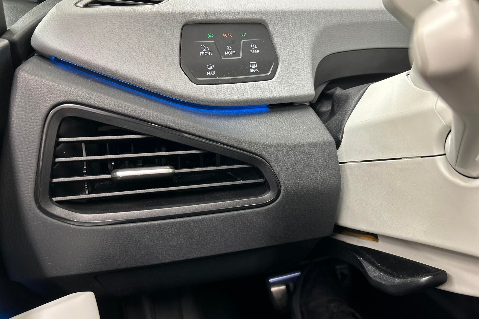 VOLKSWAGEN ID.3 iso kuva 14