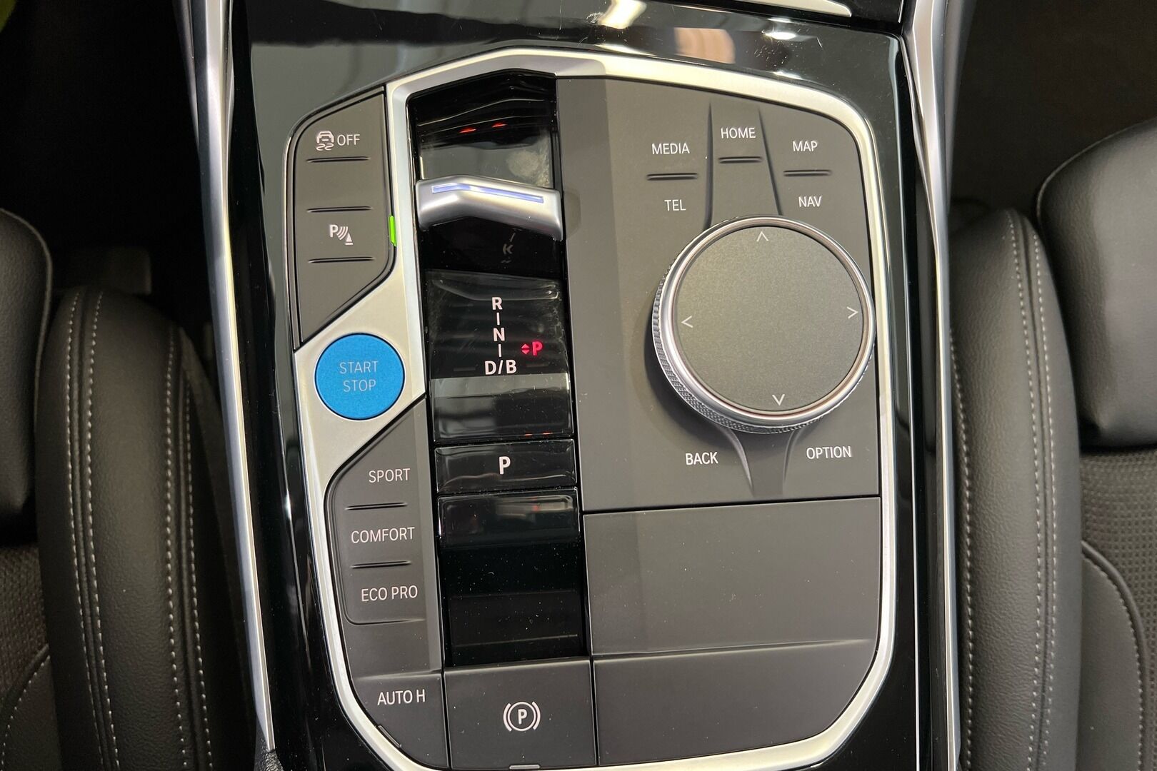 BMW I4 iso kuva 21