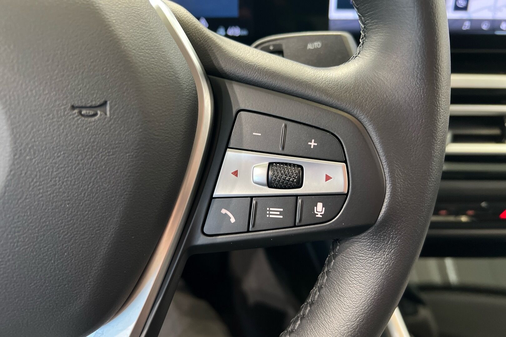BMW I4 iso kuva 26