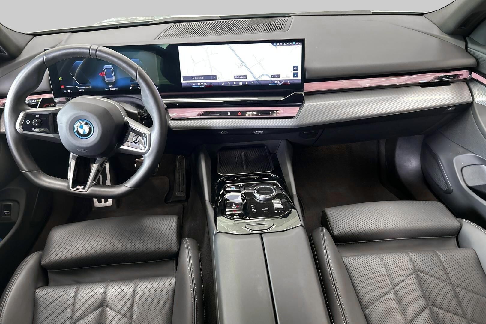 BMW i5 iso kuva 10