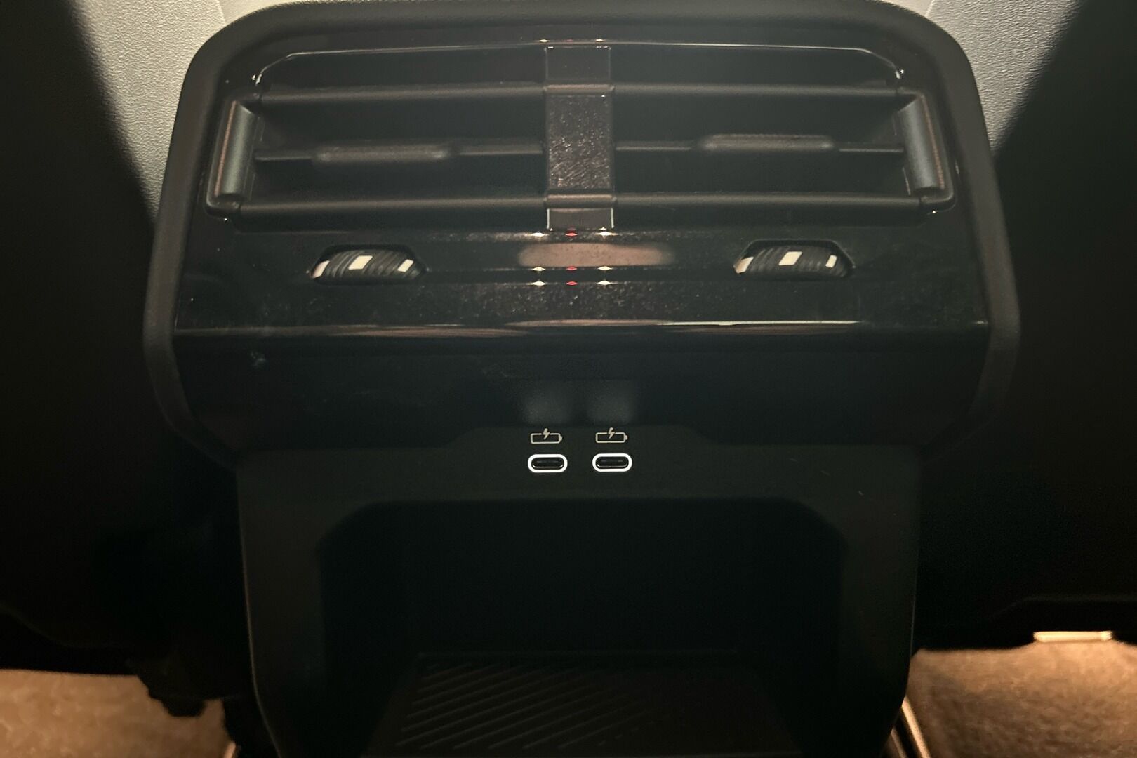 BMW i5 iso kuva 12