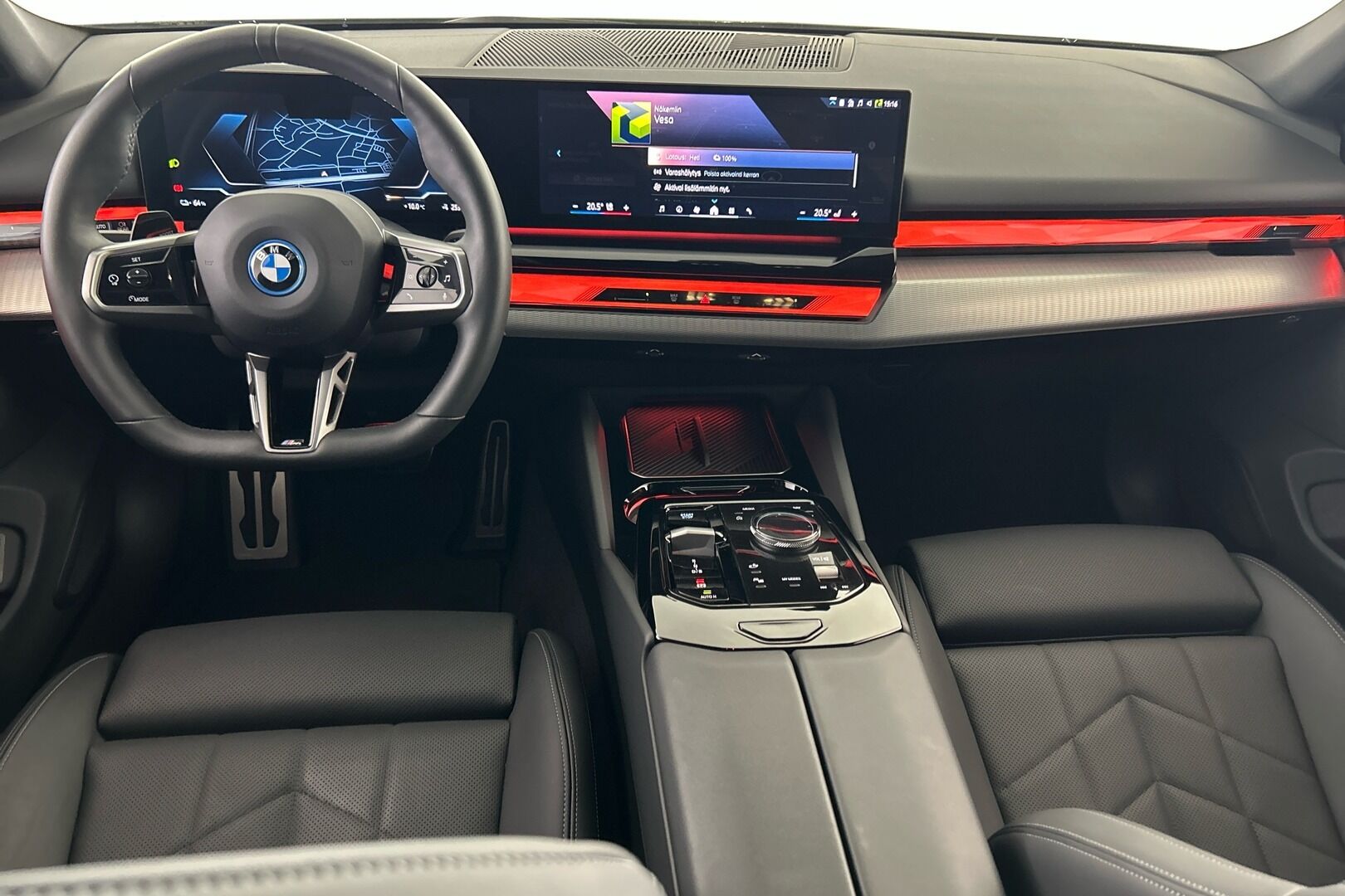 BMW i5 iso kuva 14