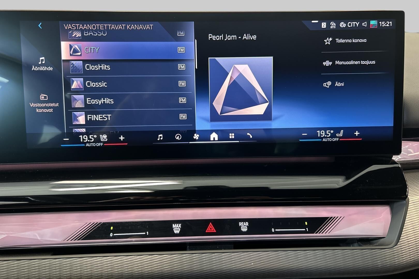 BMW i5 iso kuva 19
