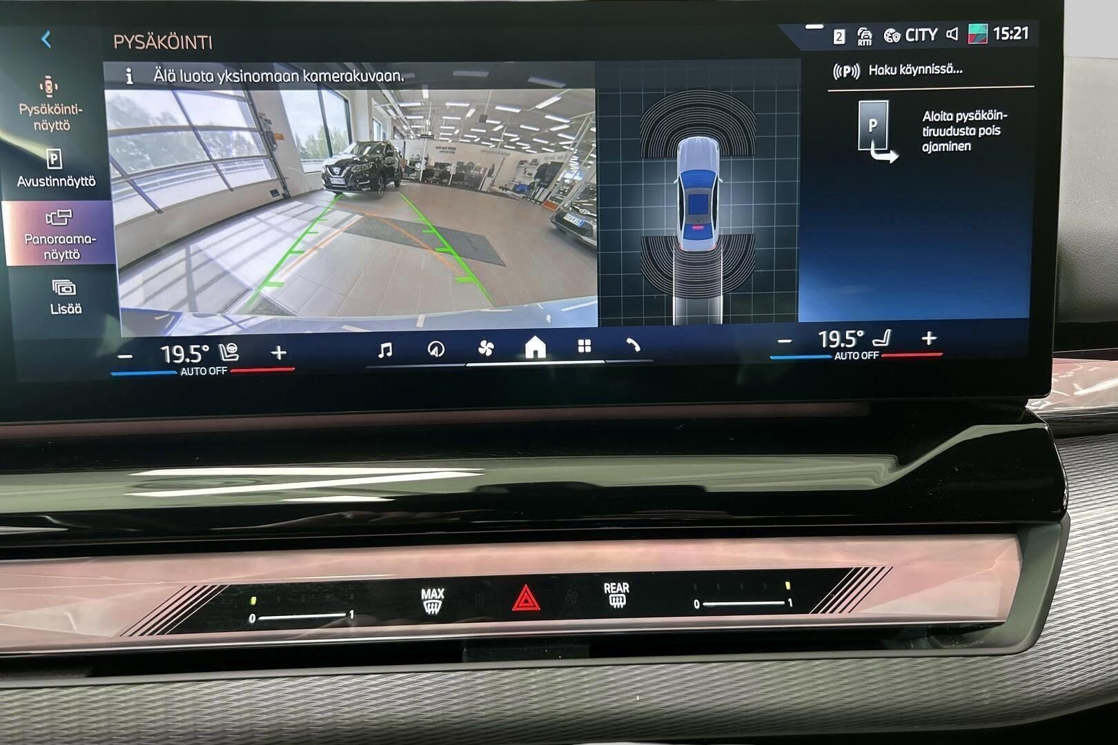 BMW i5 iso kuva 20