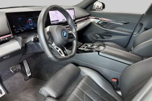BMW i5 esikatselu 8