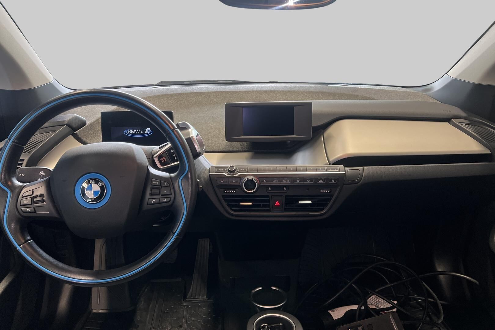 BMW I3S iso kuva 10