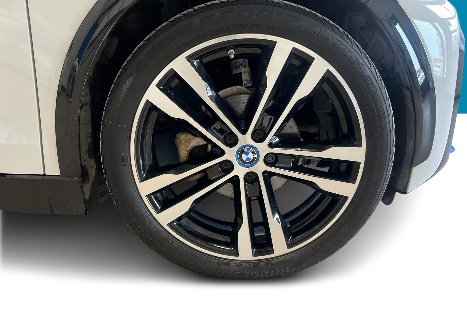BMW I3S iso kuva 11