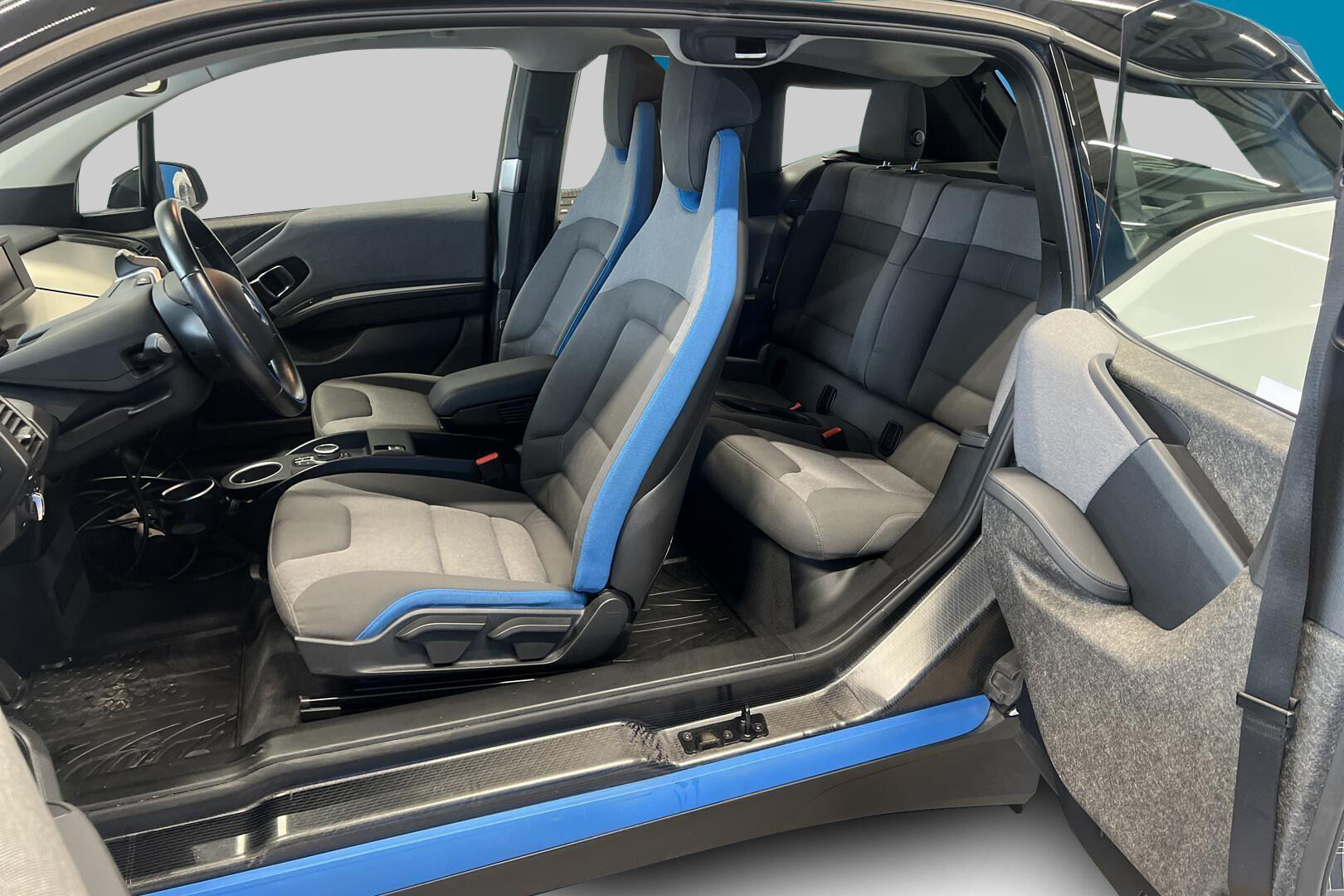 BMW I3S iso kuva 12