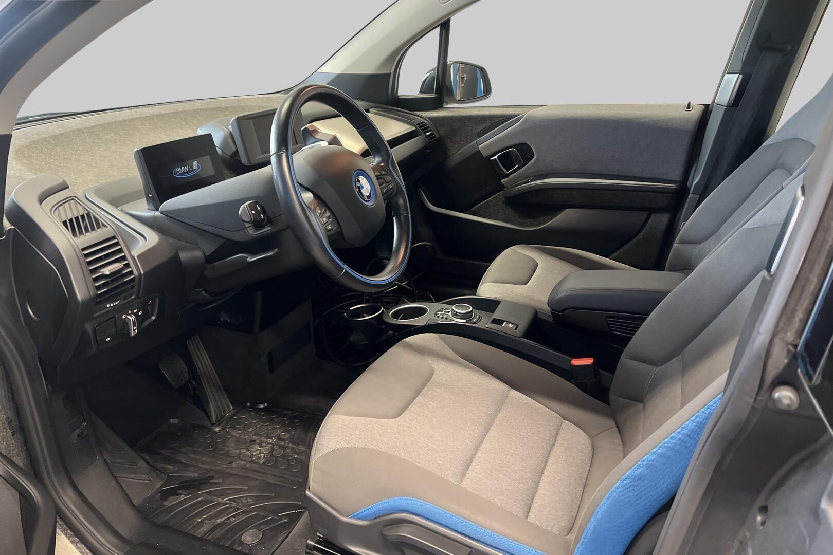 BMW I3S iso kuva 8