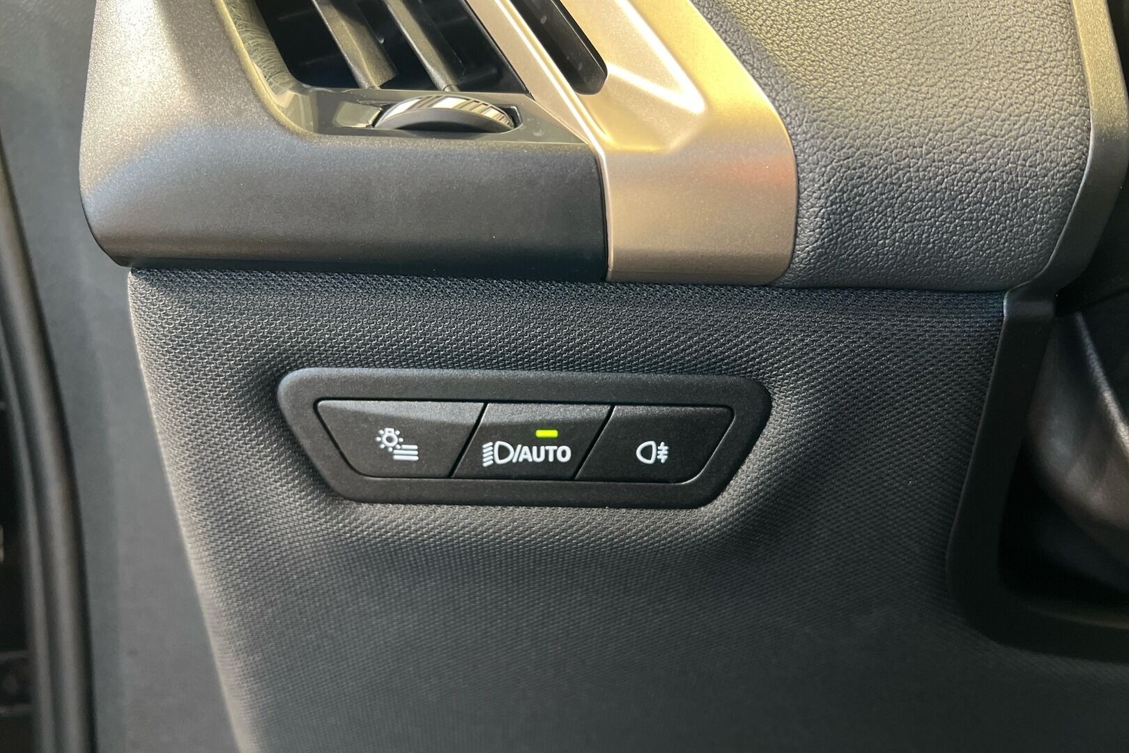 BMW IX iso kuva 26