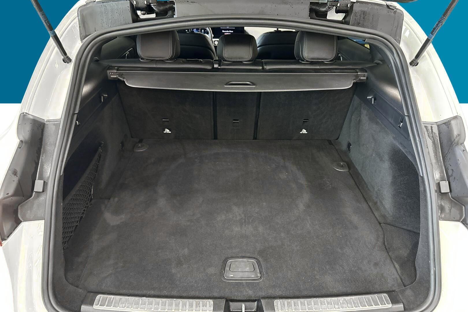 MERCEDES-BENZ EQC iso kuva 27