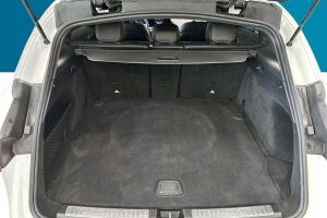 MERCEDES-BENZ EQC esikatselu 27
