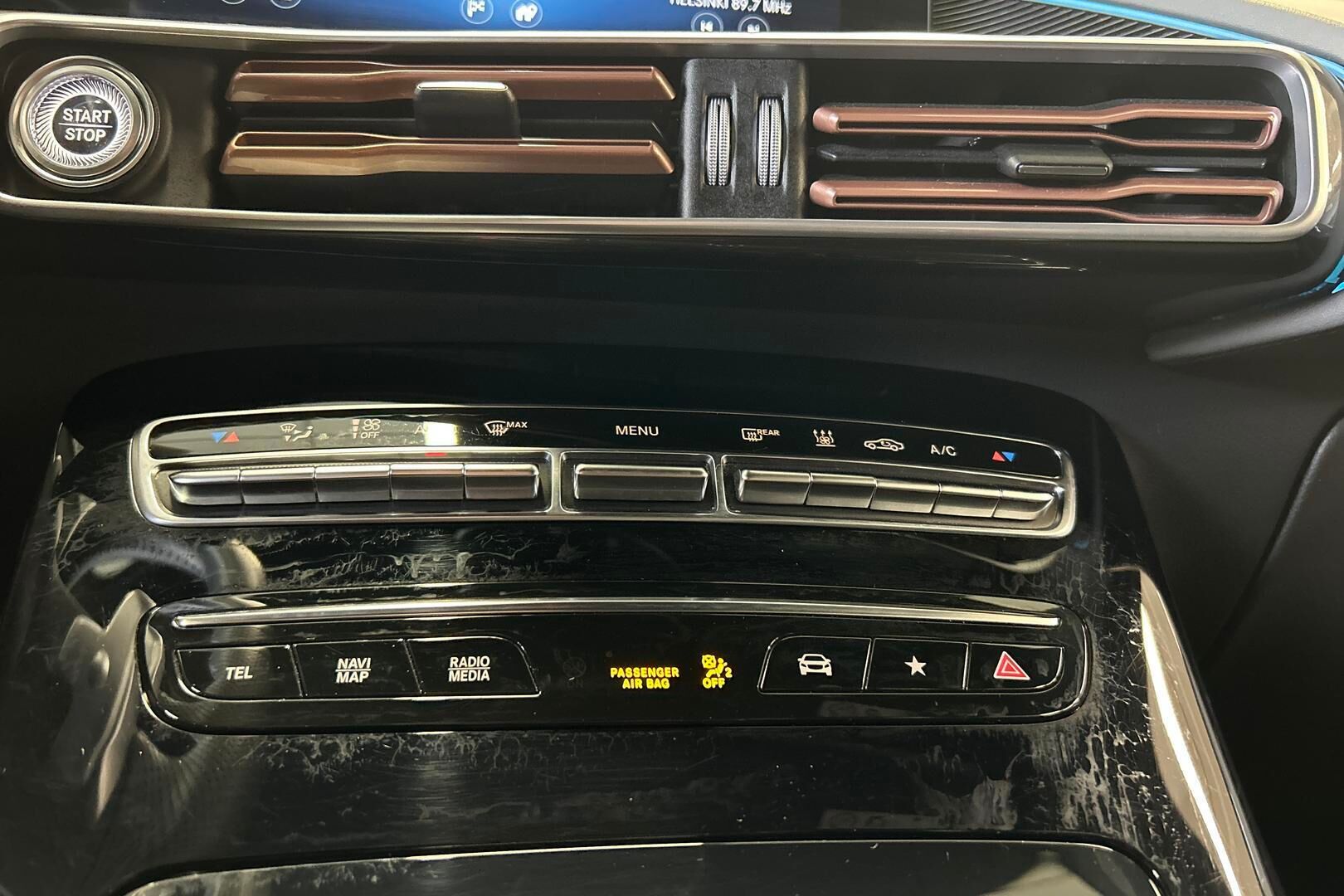 MERCEDES-BENZ EQC iso kuva 14
