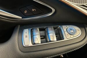 MERCEDES-BENZ EQC esikatselu 33