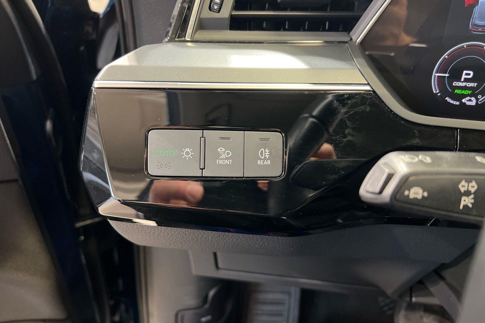 AUDI E-TRON iso kuva 23