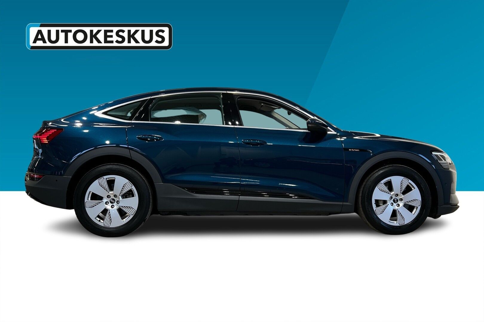 AUDI E-TRON iso kuva 6