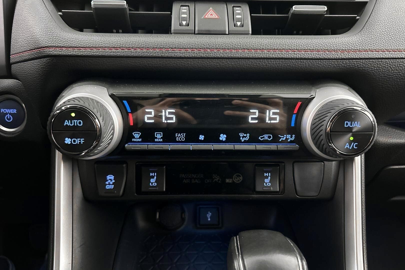 TOYOTA RAV4 Plug-in iso kuva 20