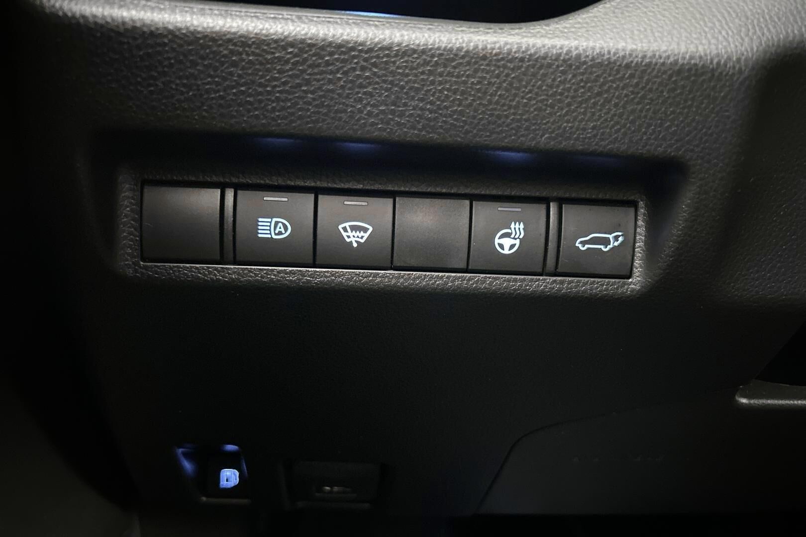 TOYOTA RAV4 Plug-in iso kuva 21