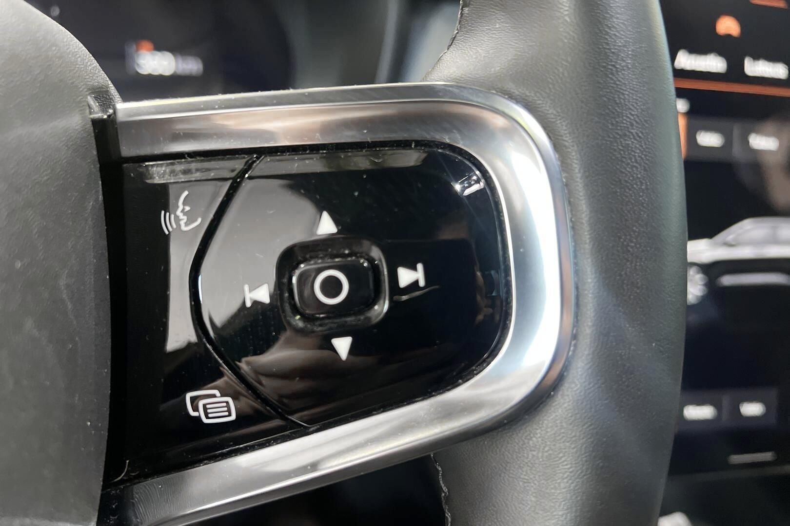 POLESTAR 2 iso kuva 16
