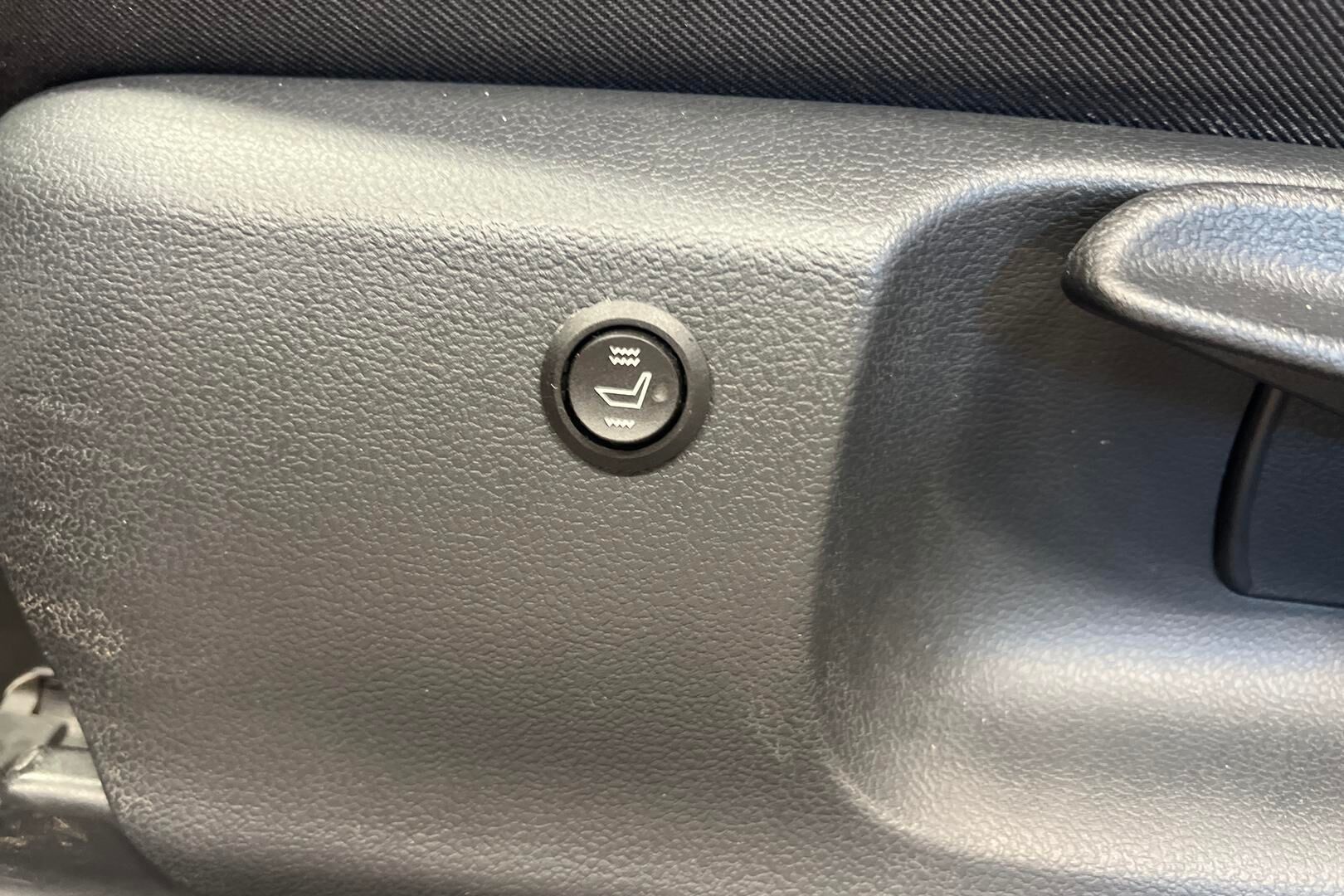 TOYOTA YARIS CROSS iso kuva 15