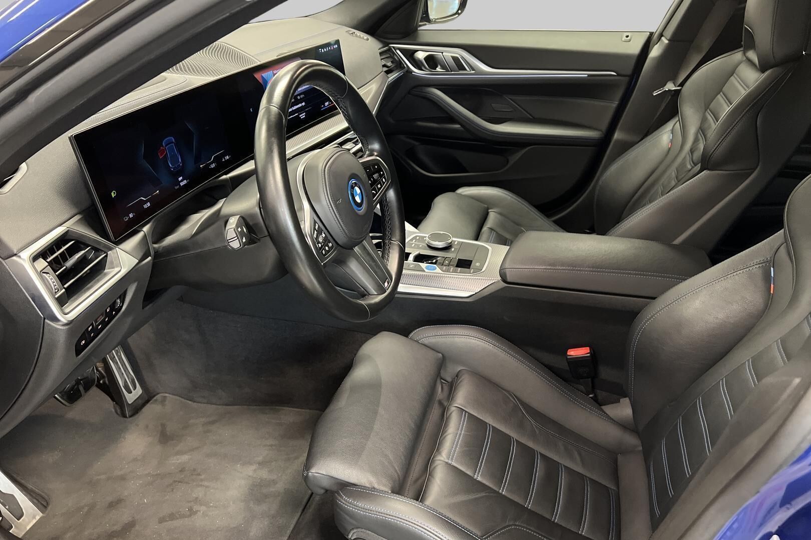 BMW I4 iso kuva 8