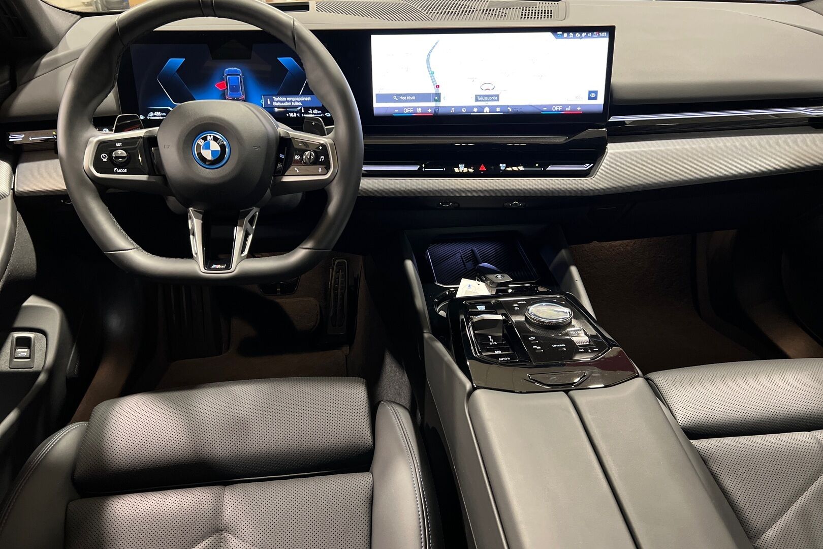 BMW 5-SARJA iso kuva 5
