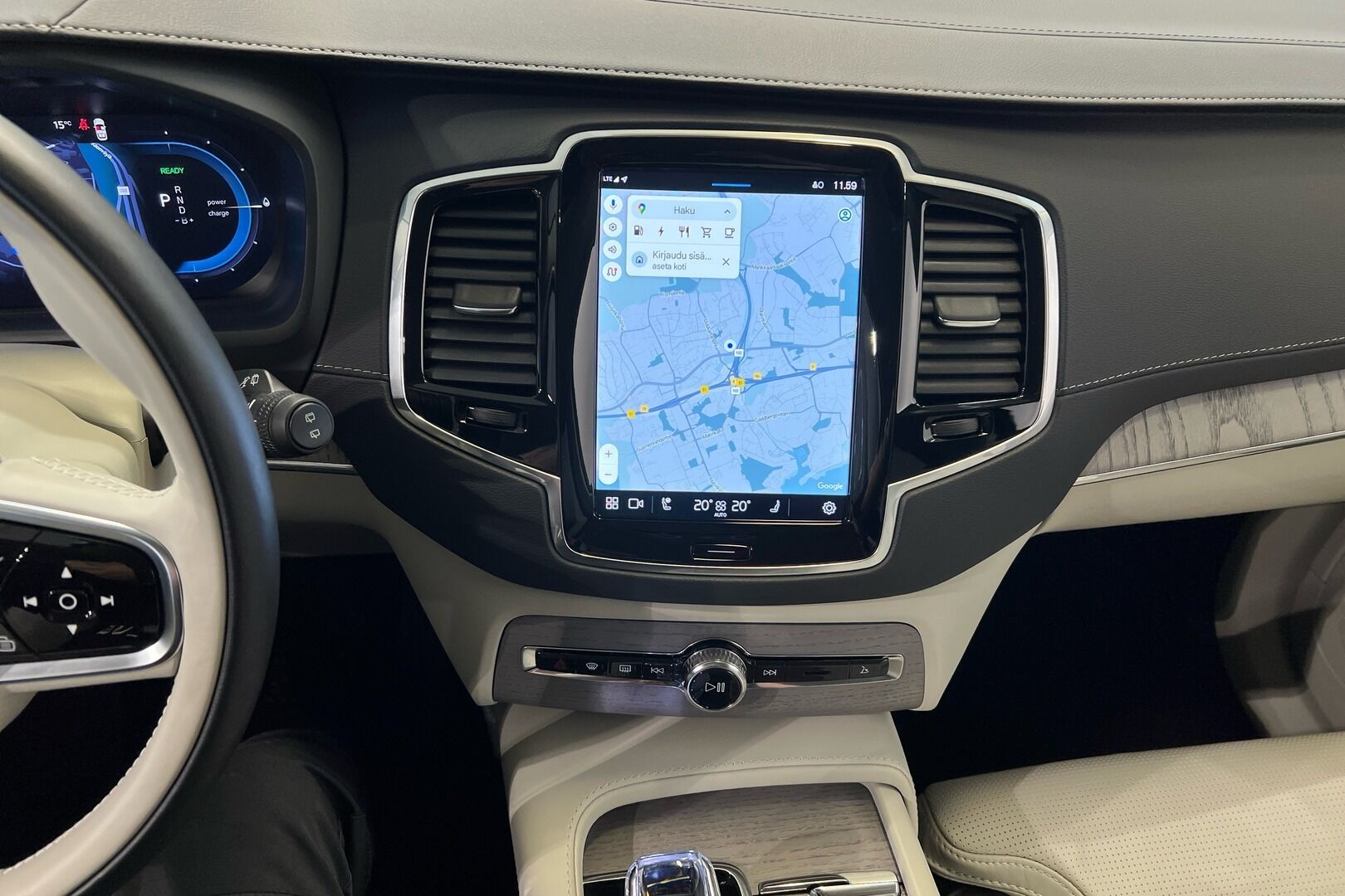 VOLVO XC90 iso kuva 13