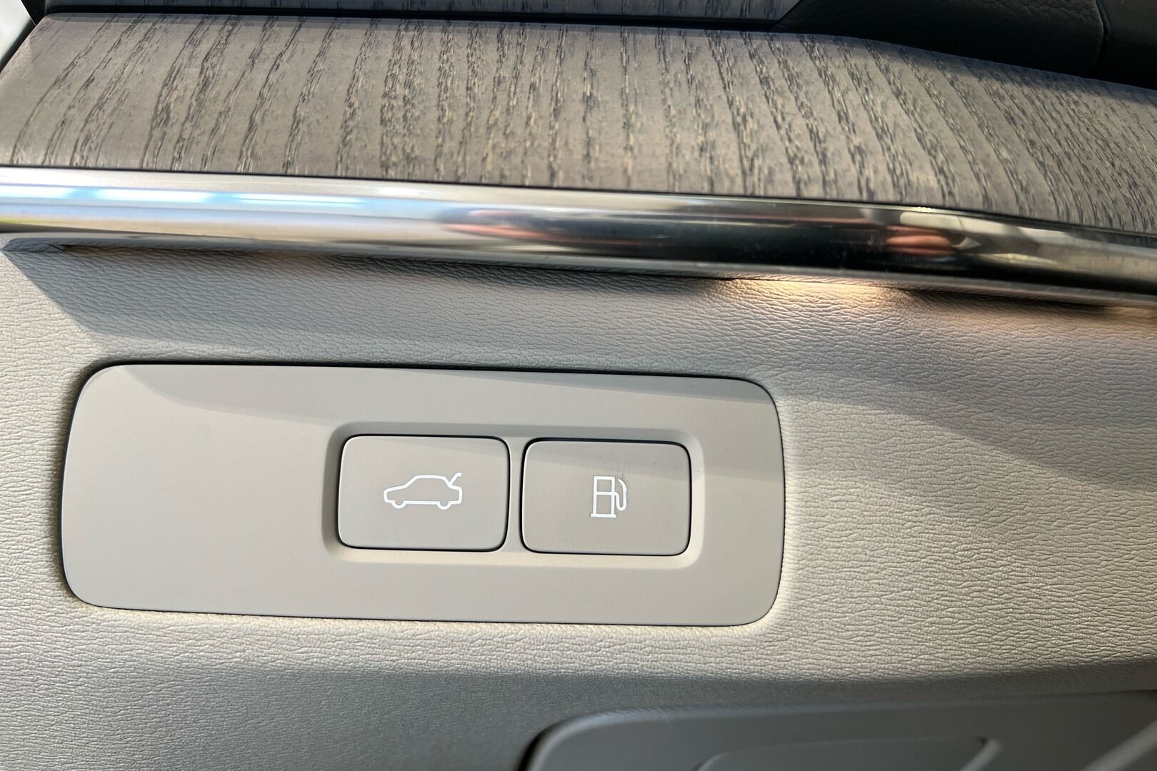 VOLVO XC90 iso kuva 21