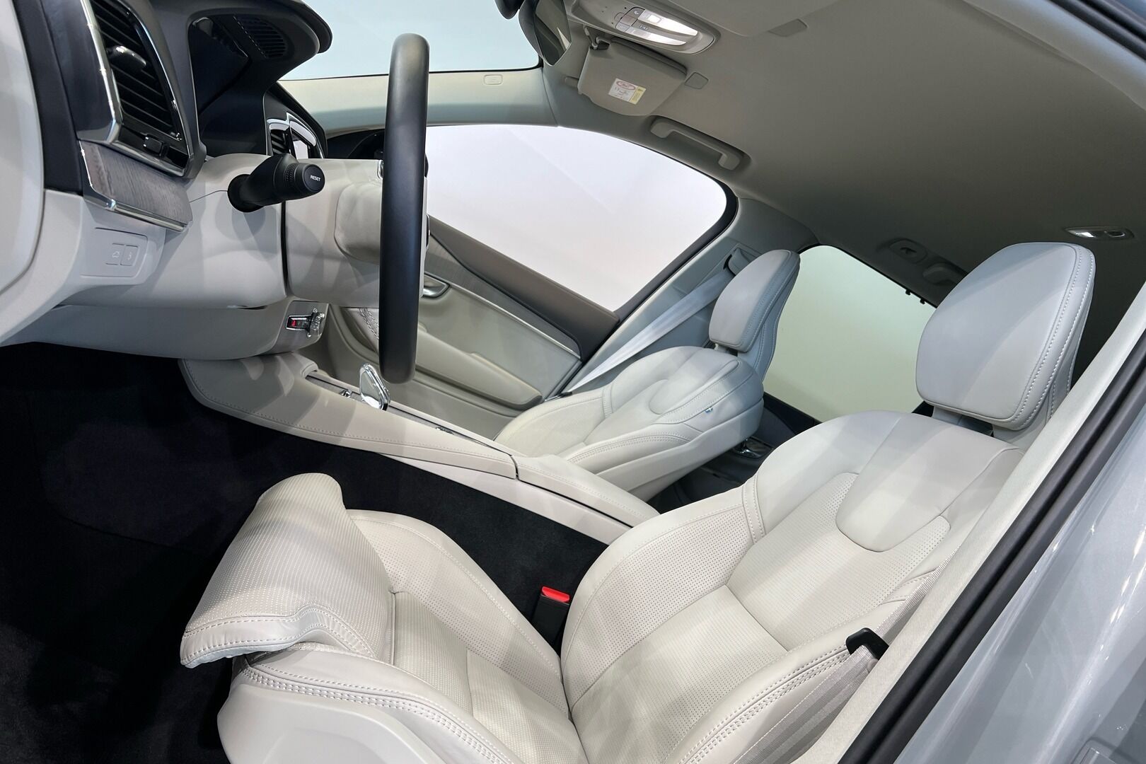 VOLVO XC90 iso kuva 22