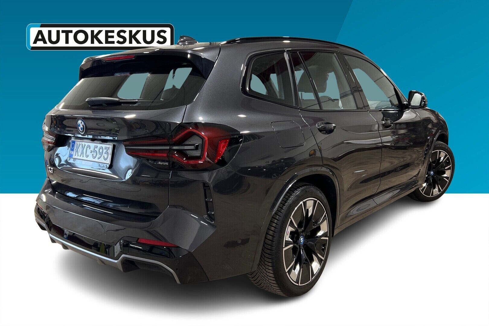 BMW IX3 iso kuva 17