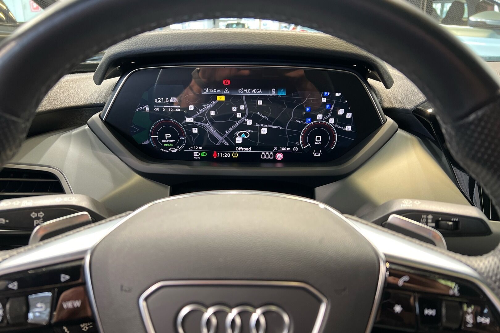 AUDI E-TRON GT iso kuva 10