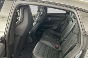 AUDI e-tron GT esikatselu 10