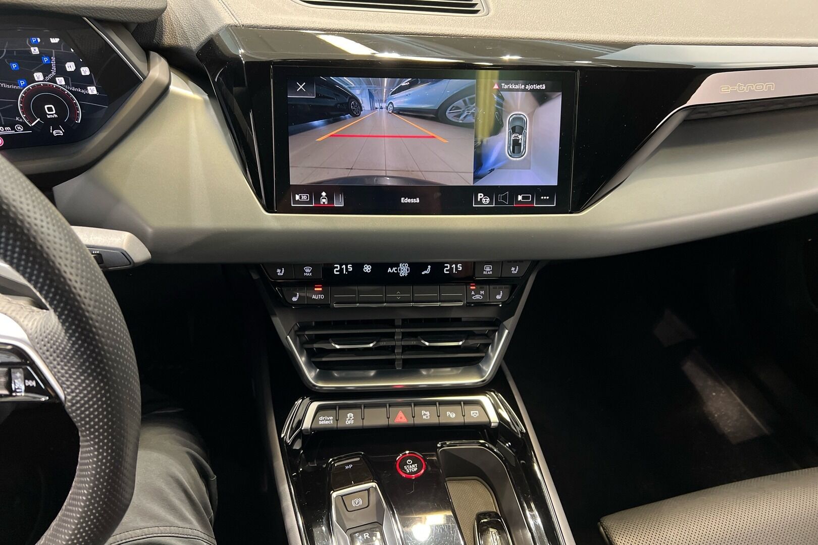 AUDI E-TRON GT iso kuva 11
