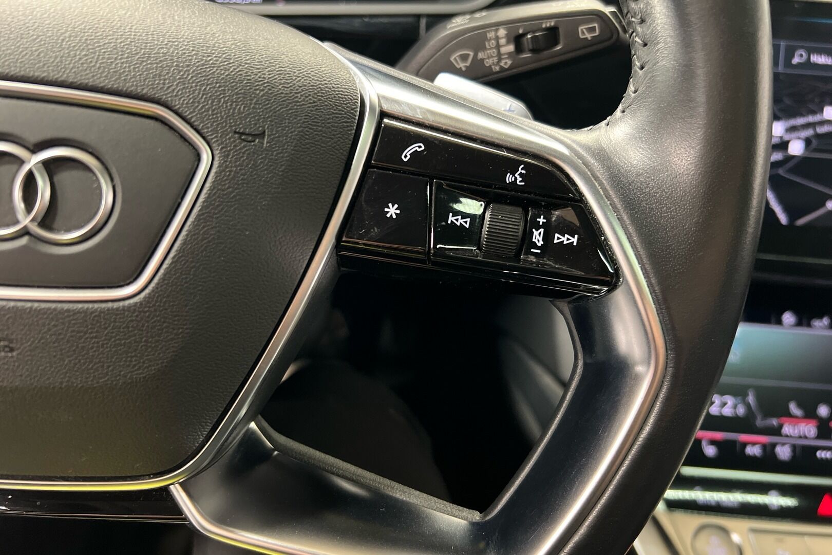 AUDI E-TRON iso kuva 18