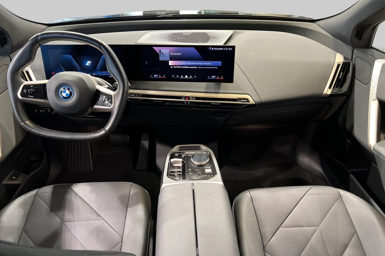 BMW IX iso kuva 6