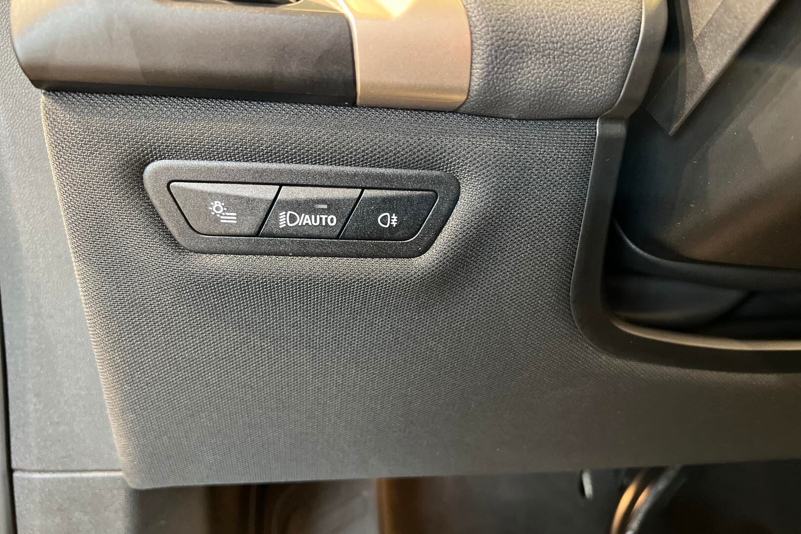 BMW IX iso kuva 16