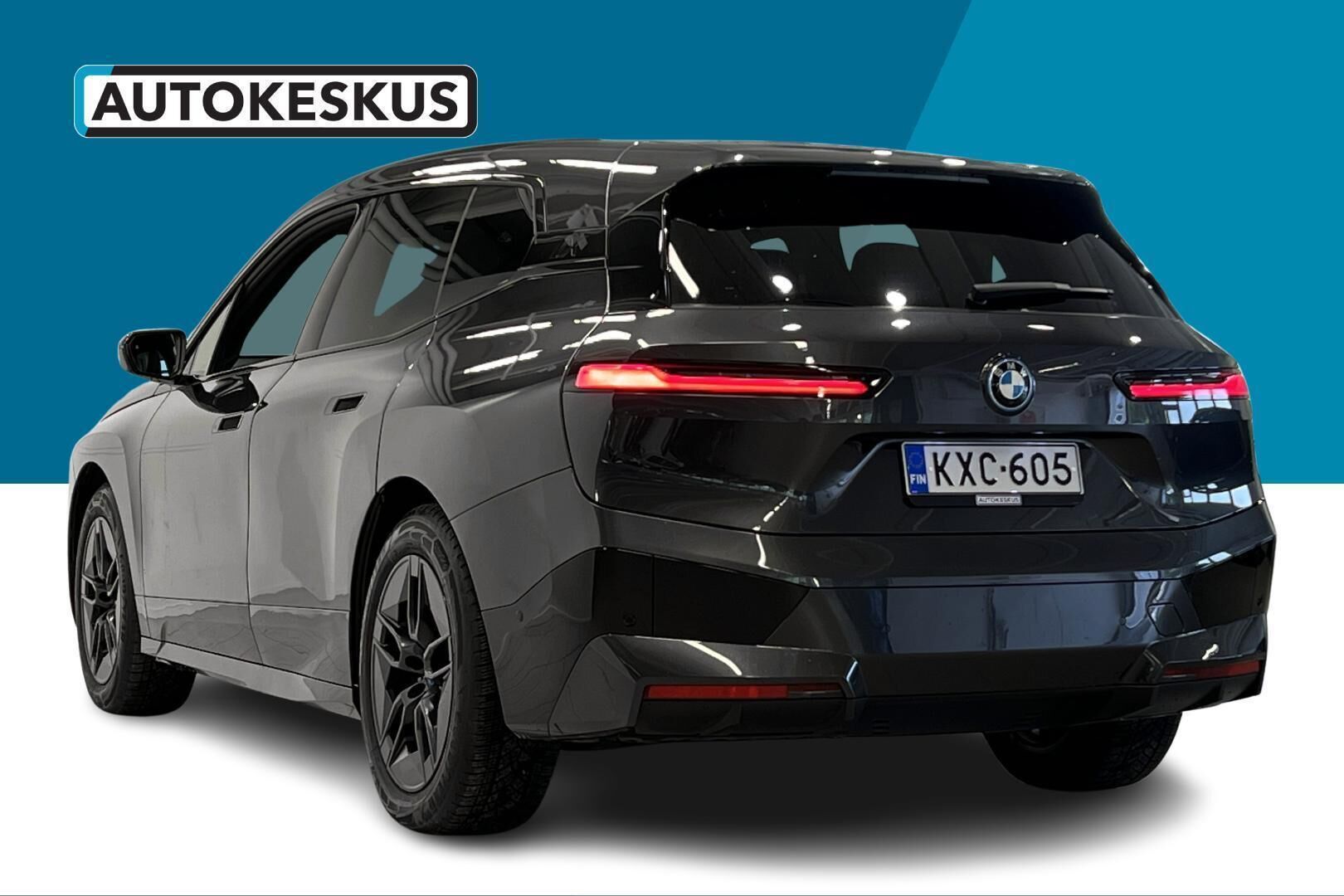 BMW IX iso kuva 21
