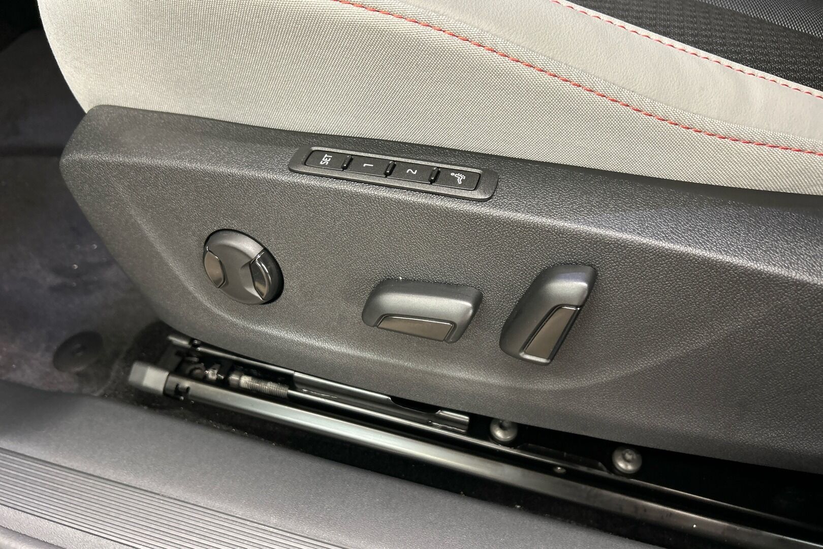 Skoda Elroq iso kuva 12
