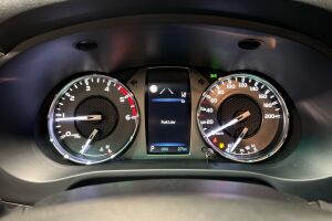 Toyota Hilux esikatselu 13