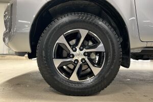 Toyota Hilux esikatselu 8