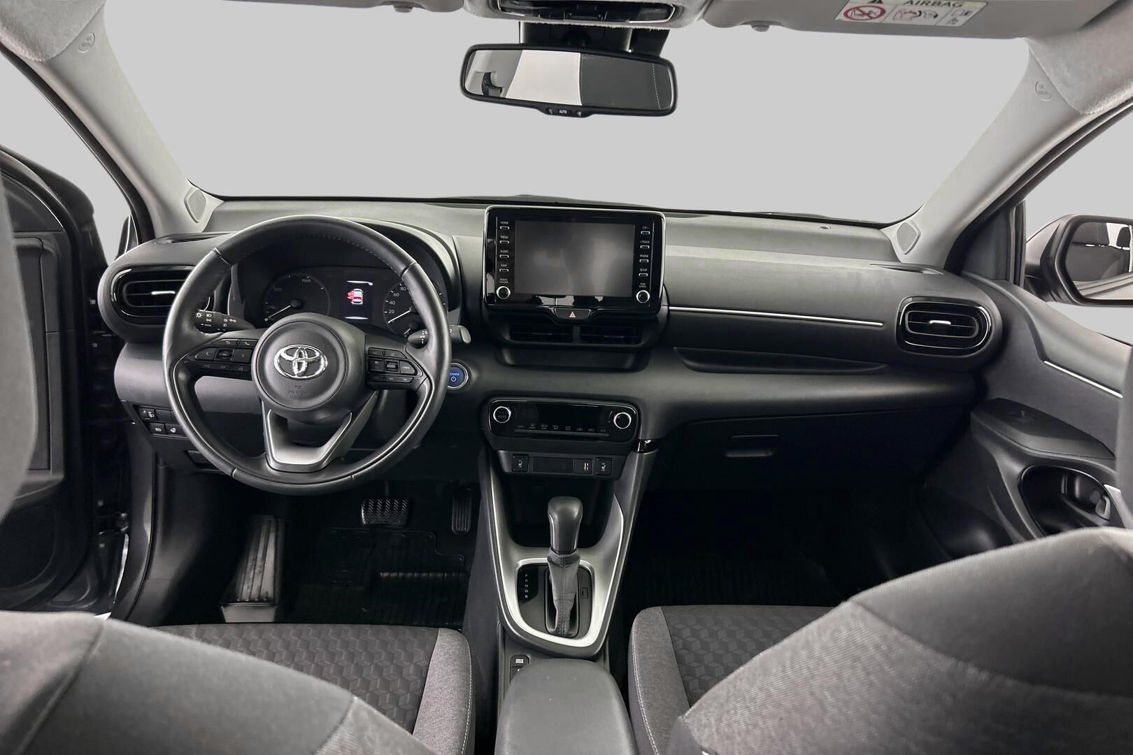 Toyota Yaris iso kuva 10