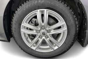 Toyota Yaris esikatselu 12