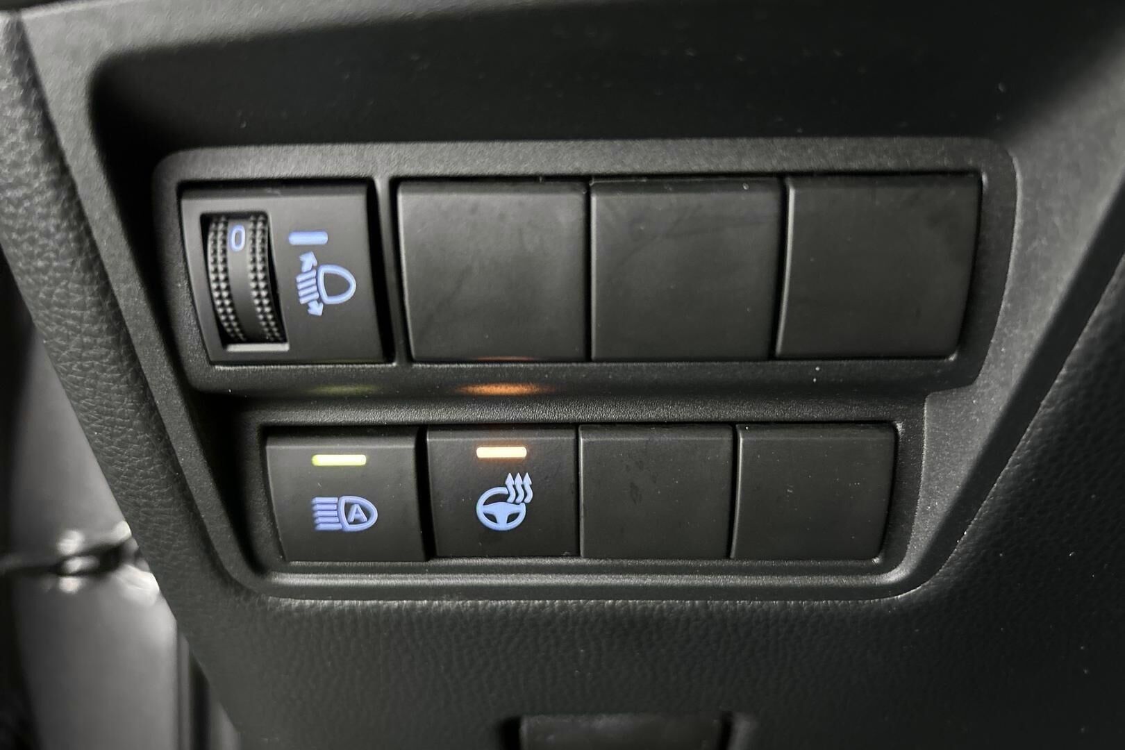 Toyota Yaris iso kuva 23