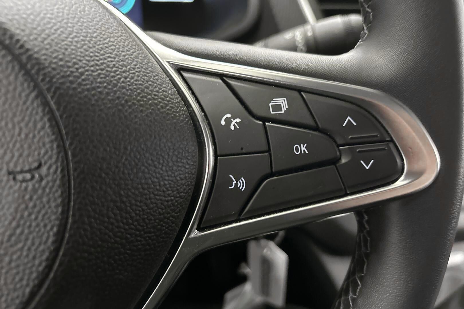 Nissan Primastar iso kuva 13