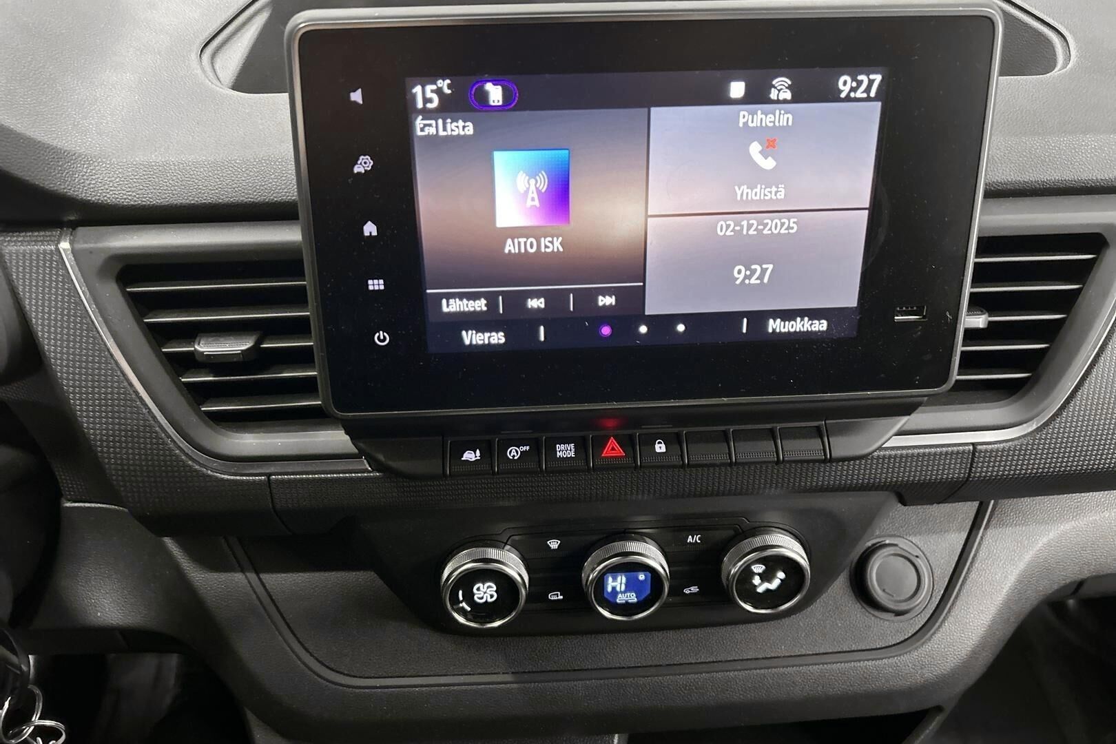 Nissan Primastar iso kuva 14