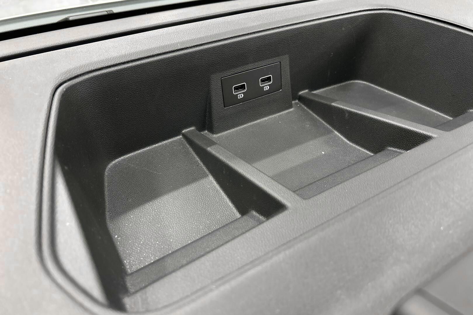 Nissan Primastar iso kuva 17