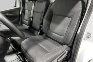 Nissan Primastar esikatselu 15